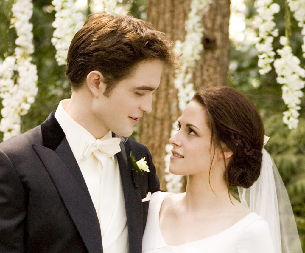 Twilight-Breaking-Dawn-Wedding-Pictures_Crop