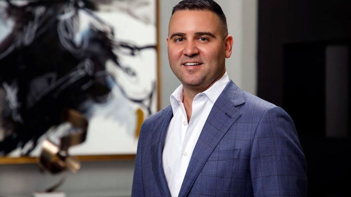 misha ezratti net worth