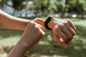 The Best AI-Powered Fitness Trackers of 2026: A Comprehensive Review