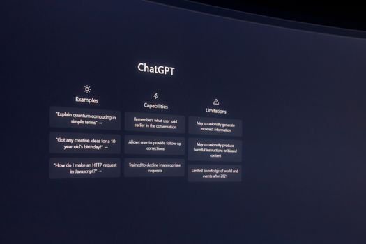 ChatGPT vs Claude for content writing comparison